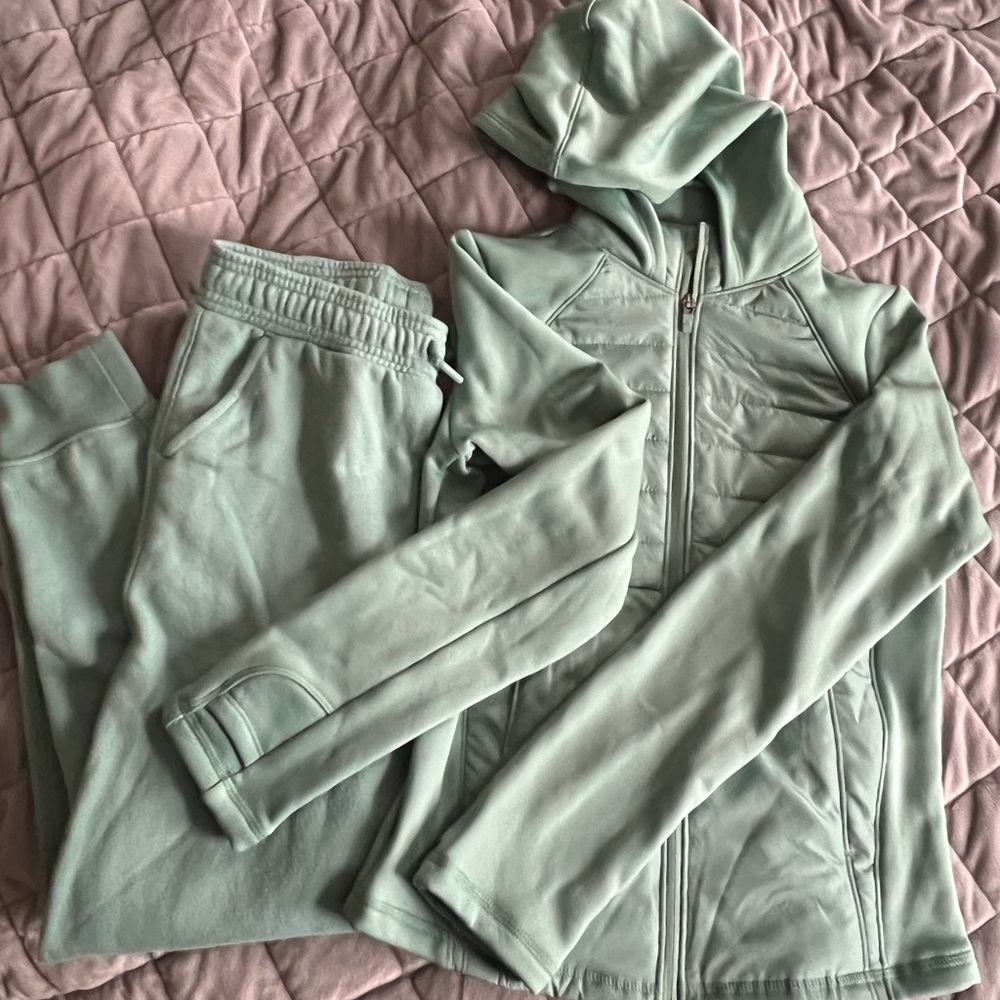 Girls 10/12 Zip Up Hoodie + Sweatpants set